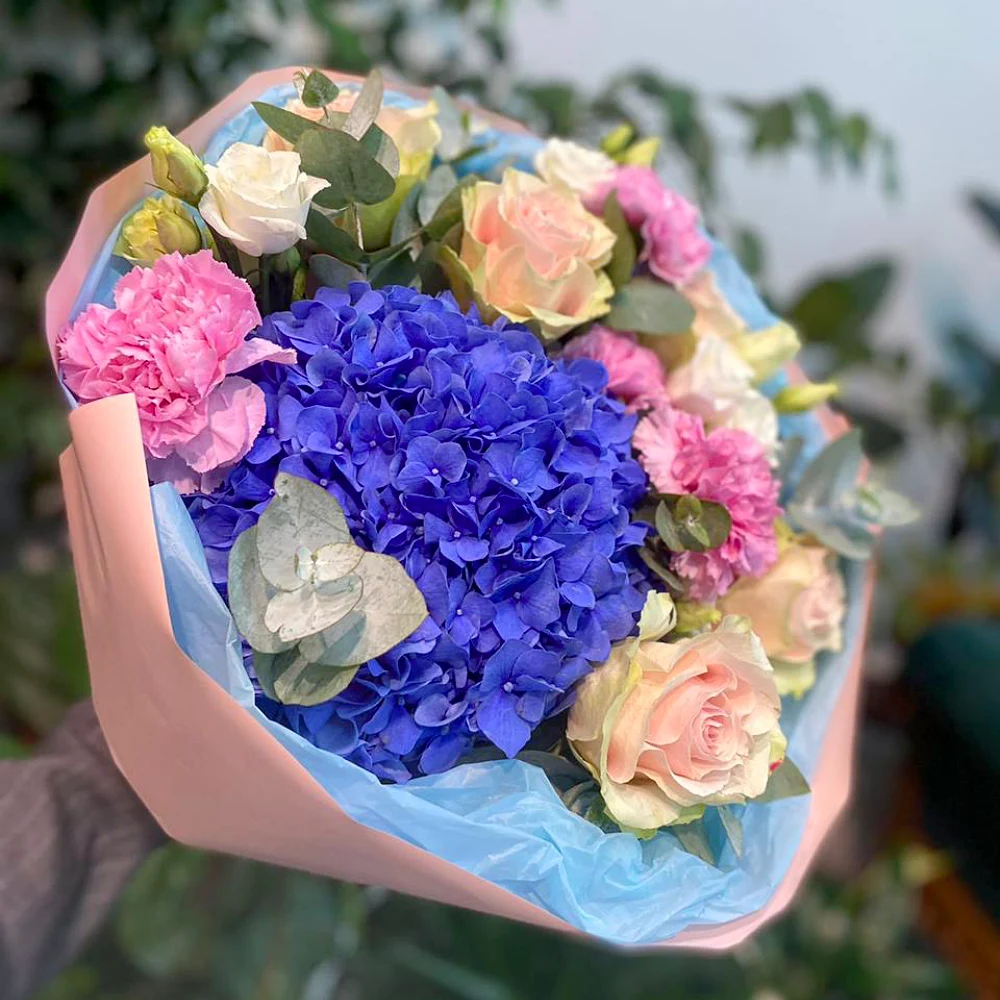 Цветы девушке